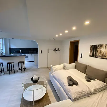 Malerwinkel-apartment Fuer Monteure Lägenhet